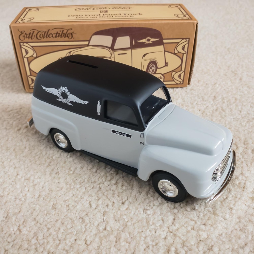 Vintage ERTL Collectibles 1950 Ford Panel Truck Die-Cast Metal Bank In Box NIB